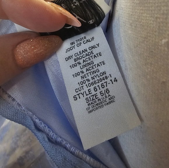 Periwinkle Floral Formal - Picture 8 of 9